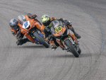 Les_Gordon_Get-your-Knee-down-Thruxton-racing-circuit.jpg